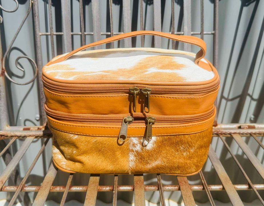 Bonnie – Genuine Cowhide and Leather Beauty Case