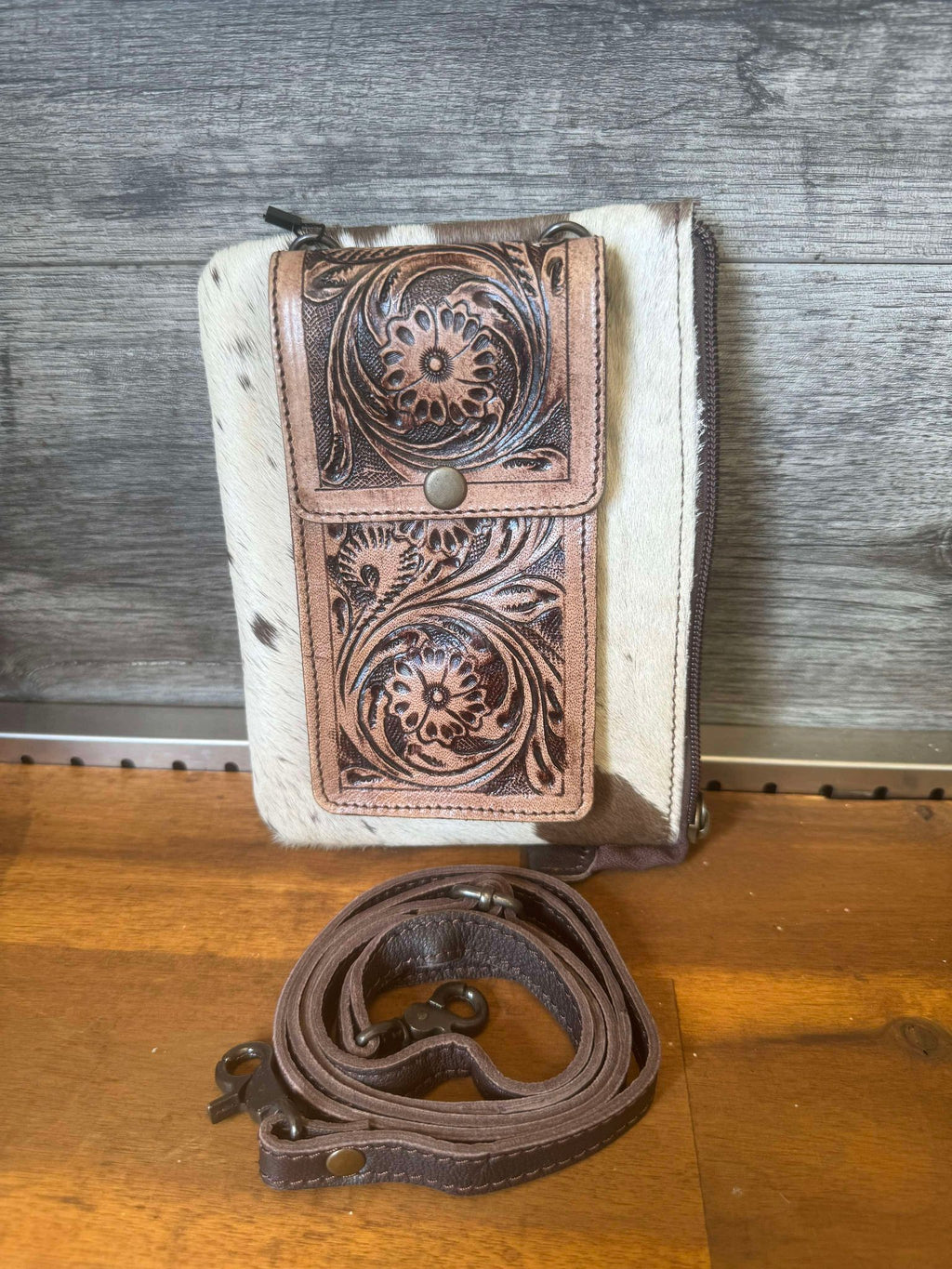 Nina – Genuine Cowhide and tooled Leather Bag