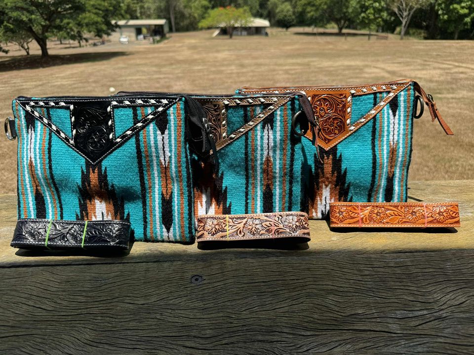 Almond – Genuine Leather and Saddle Blanket Bag