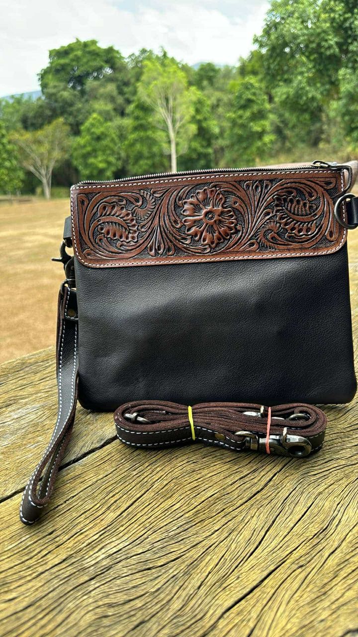 Jane Leather Wristlet Clutch/ Crossbody Bag