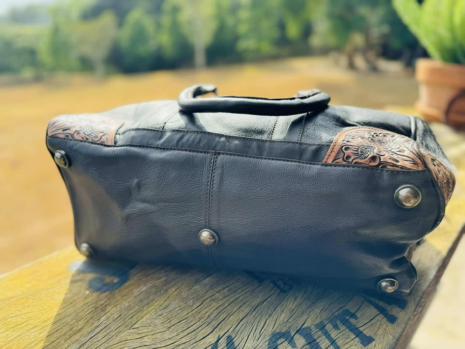 Statement – Genuine Leather and Cowhide Bag