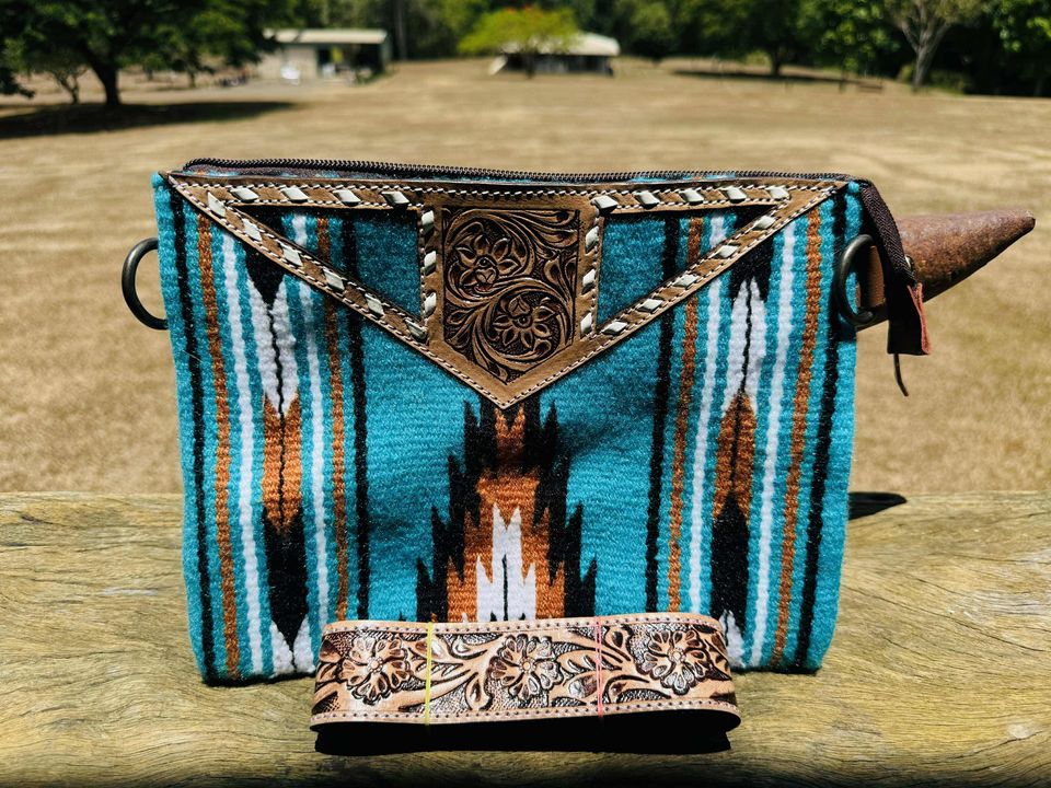 Almond – Genuine Leather and Saddle Blanket Bag