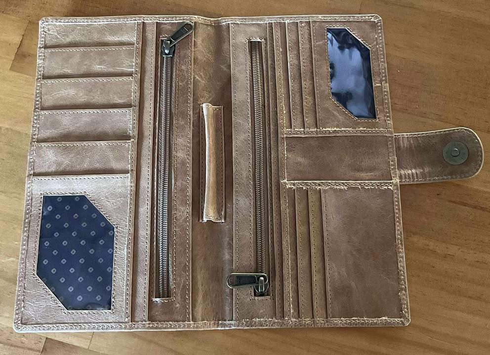 Michelle – Genuine Cowhide and Leather Wallet