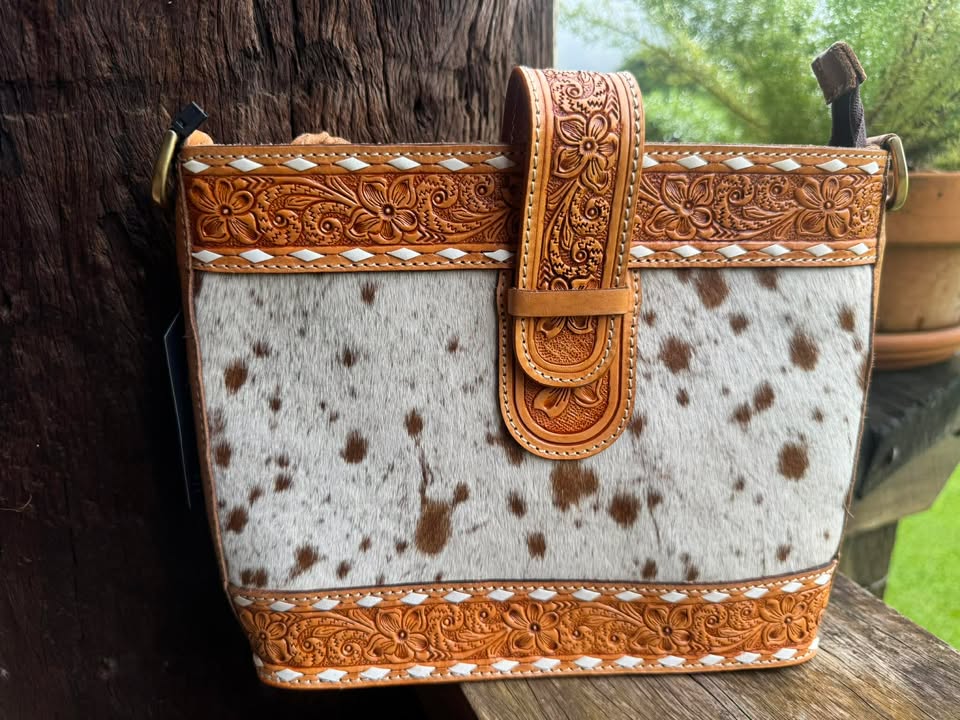 Maracay – Genuine Cowhide and Tooled Leather Bag
