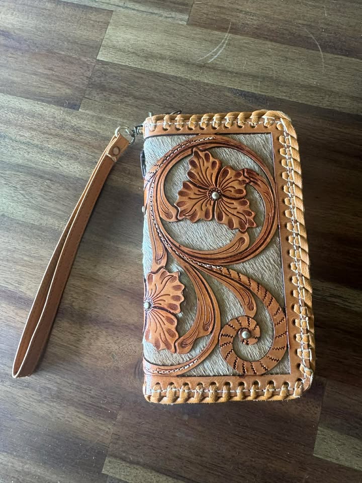 Marsala – Genuine Cowhide and Leather Inlay Wallet