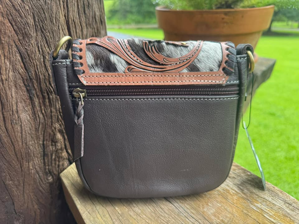 Catania – Genuine Cowhide and Leather Inlay Bag