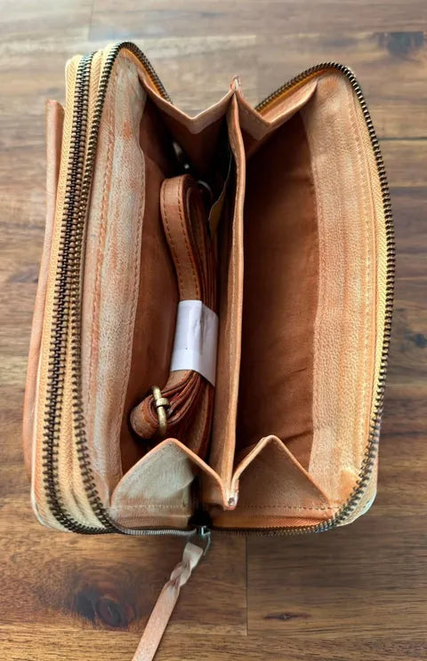 Aaron Wallet Phone Bag